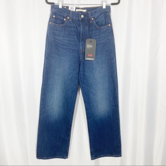 Levis Premium Ribcage Straight Ankle 